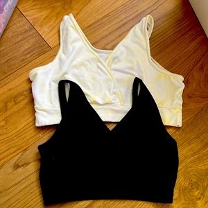 2 kindred bravely nursing bras size M.